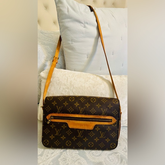 Louis Vuitton St. Germaine Monogram Crossbody Bag - Picture 6 of 12